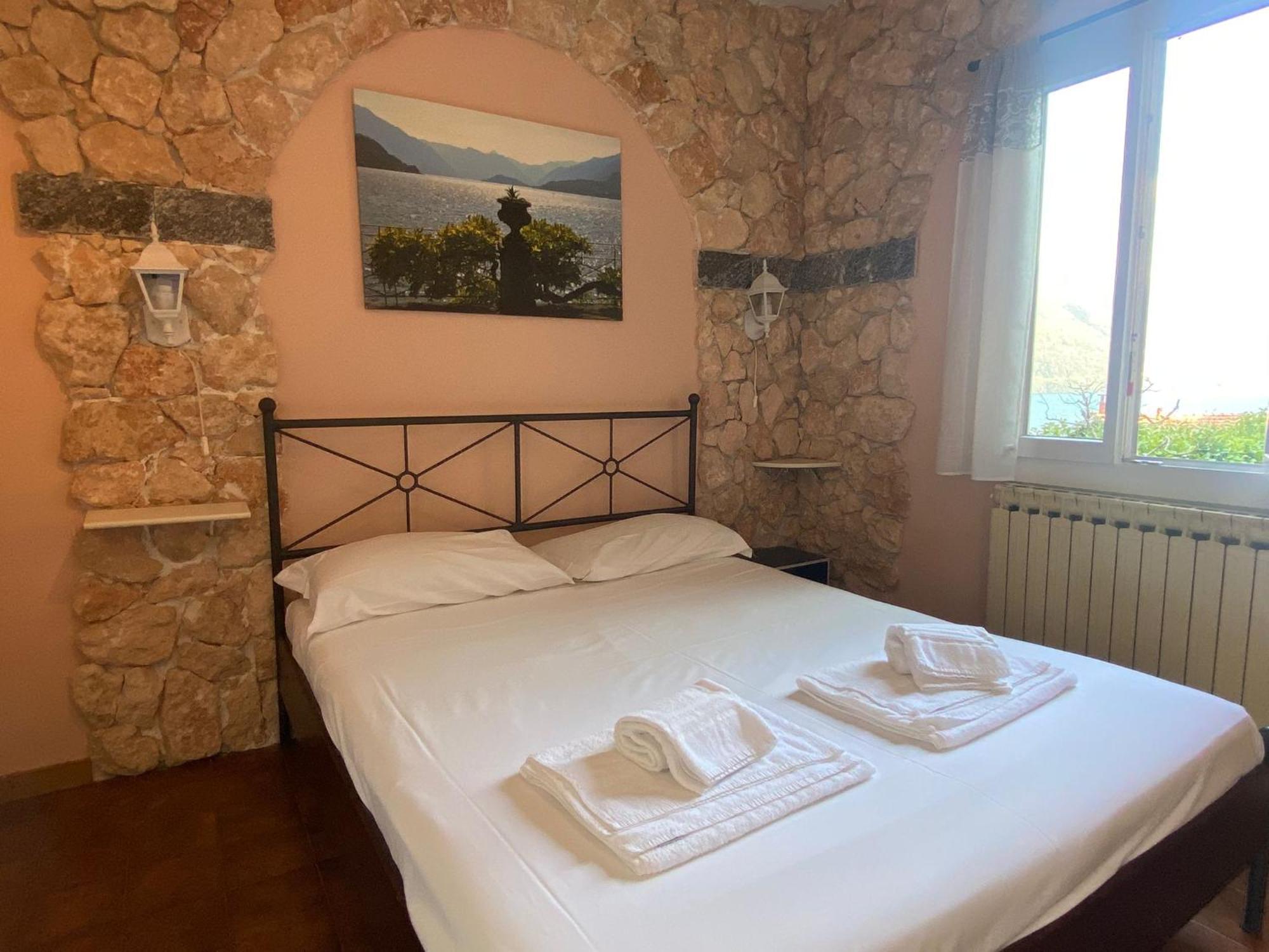 The Lovers - Independent Little House With Garden Villa Argegno Eksteriør billede